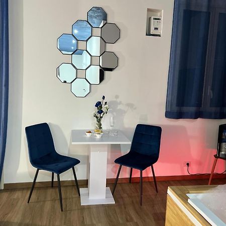 Apartmán Di Fronte Zisa Palermo Exteriér fotografie